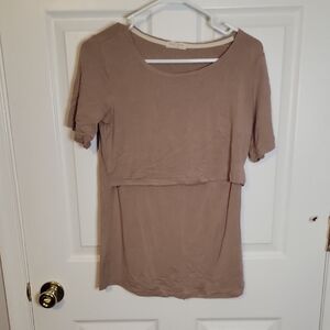Small Show M Short Sleeve Nursing Tee